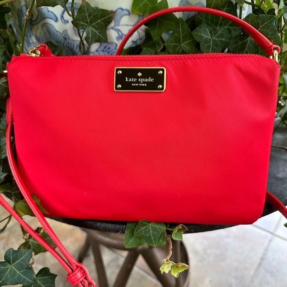 Kate Spade red nylon crossbody bag - Picture 3 of 10